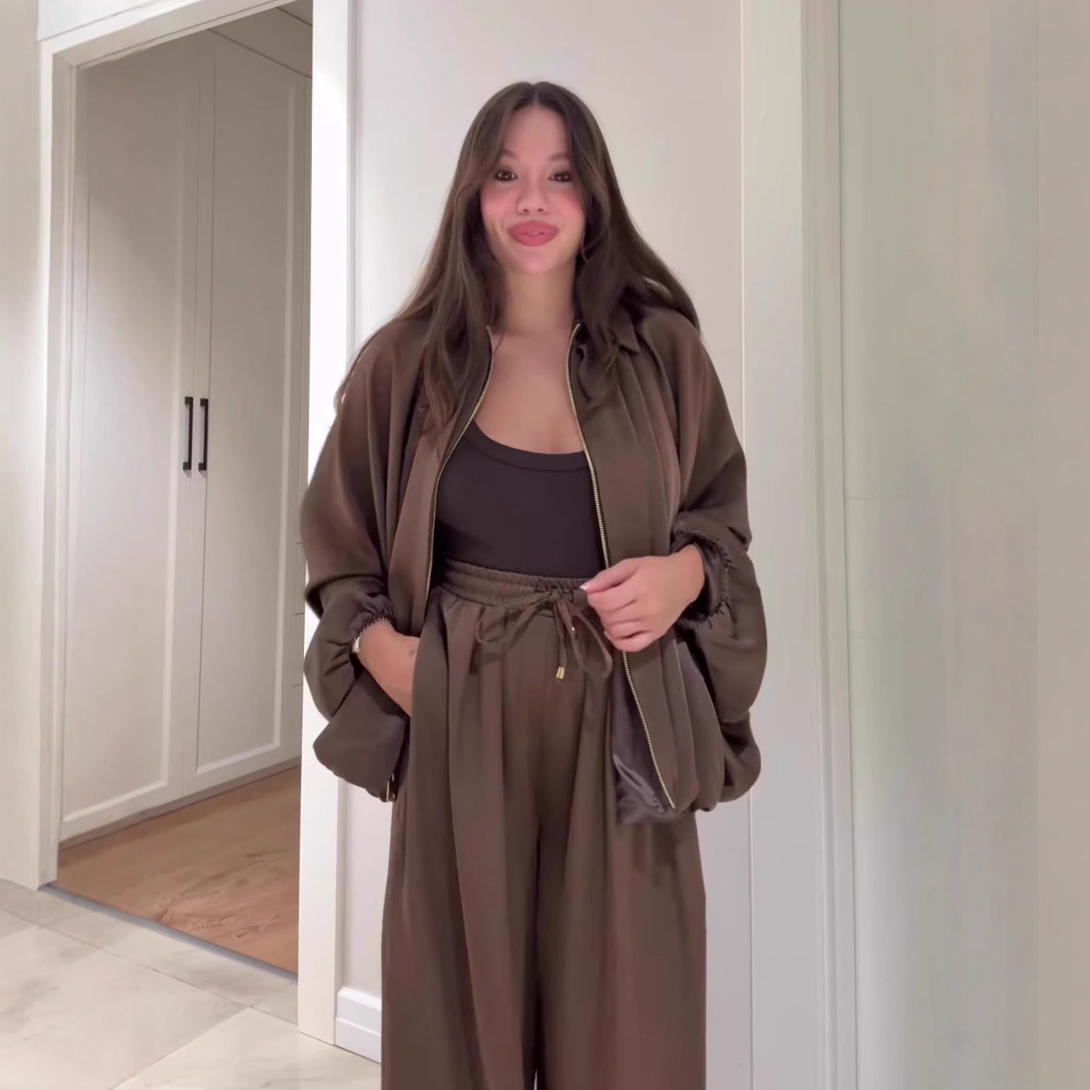Conjunto Jaqueta Gola Virada com Calça Longa