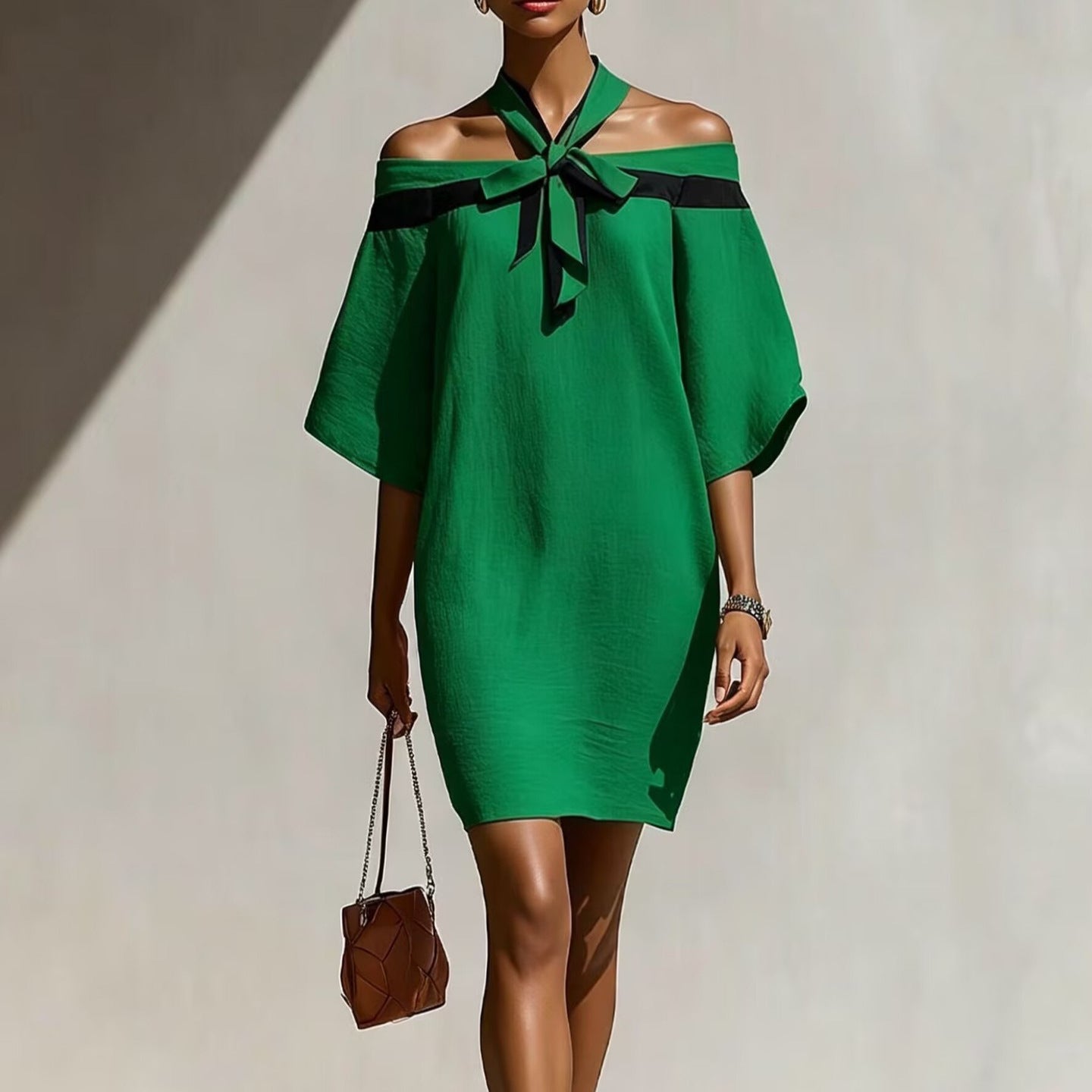 Vestido Ombro Único com Laço